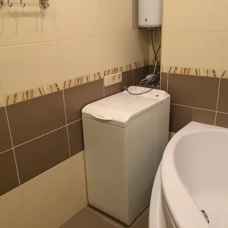 One-bedroom Flat On Pritytskogo Street Appartamento *